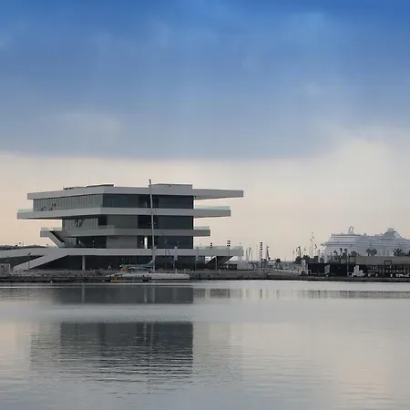 Casa De Playa En Urbanizacion De Lujo En Valencia